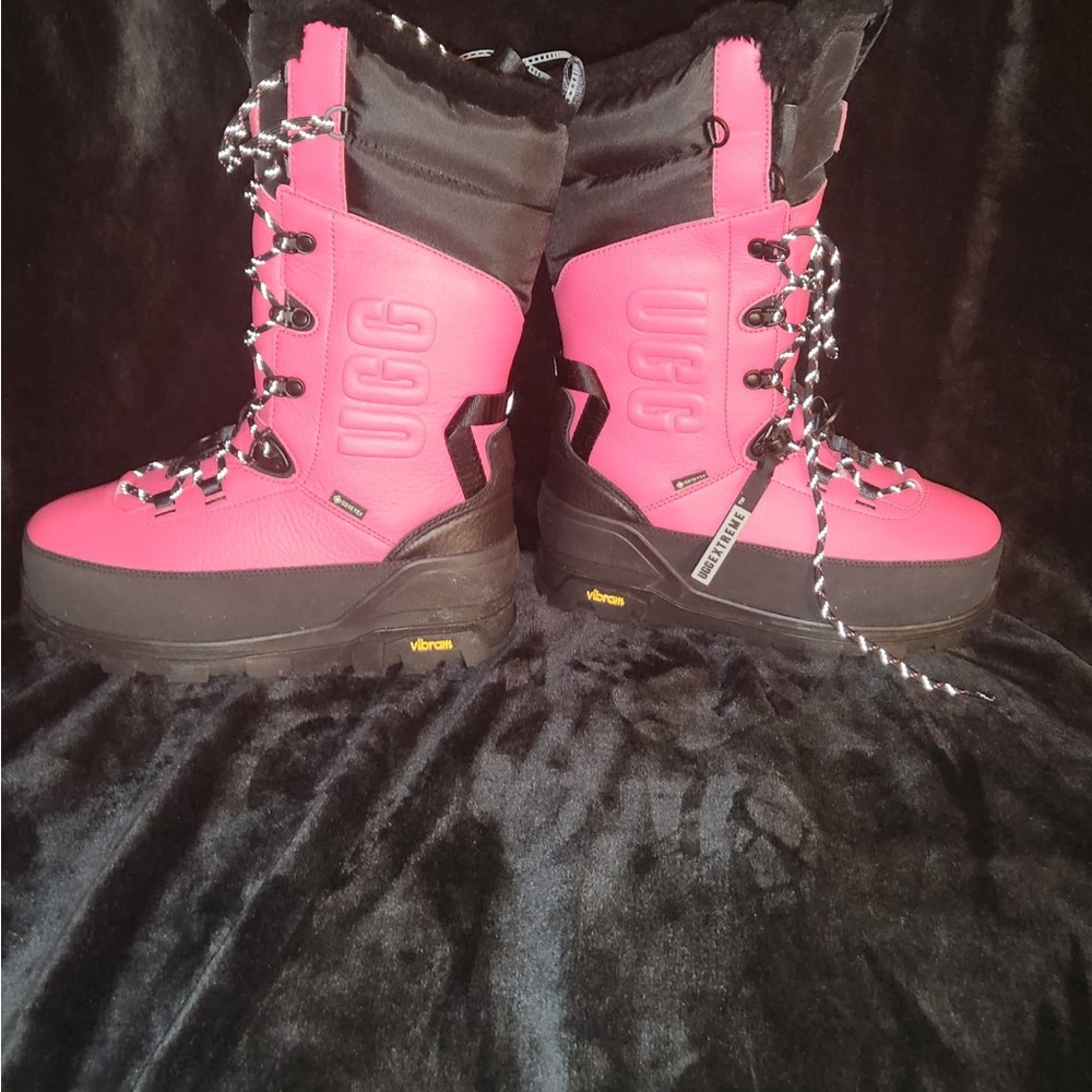 UGG Women's Vibrant Pink and Black Winter Boots 7W/6M